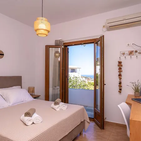 Flo * Sifnos Island